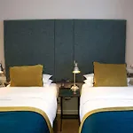 Hayes Hotell 3*