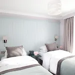 Hayes Hotell