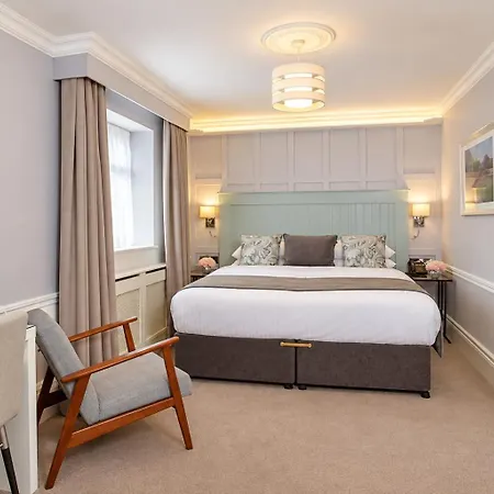 Hayes Hotel 3*