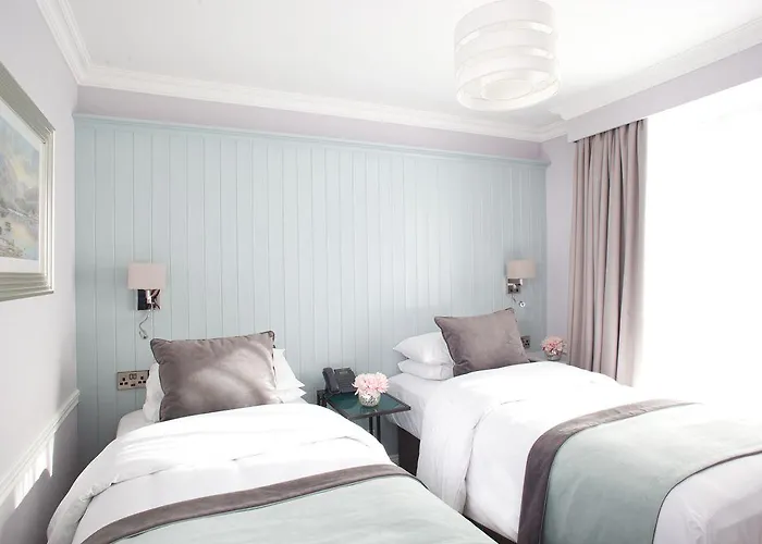 Hayes Hotel